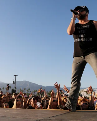 Live concert by Clay Kirkland