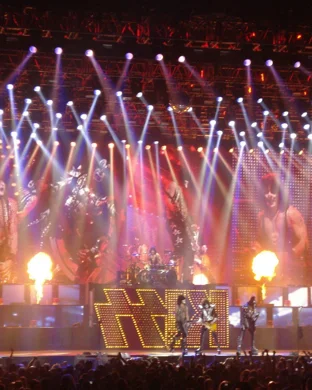 Live concert by Varials