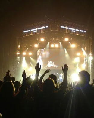 Live concert by Drew And Ellie Holcomb