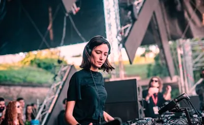 Amelie Lens