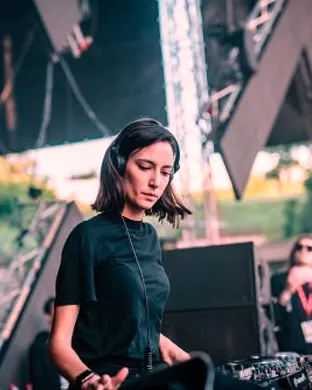 Amelie Lens