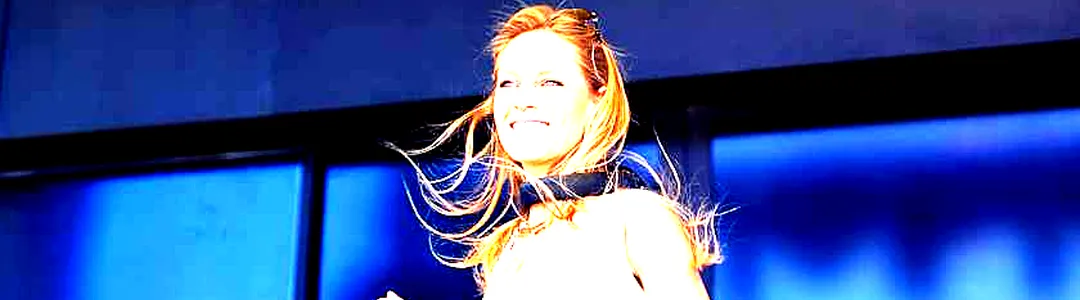 Nora En Pure
